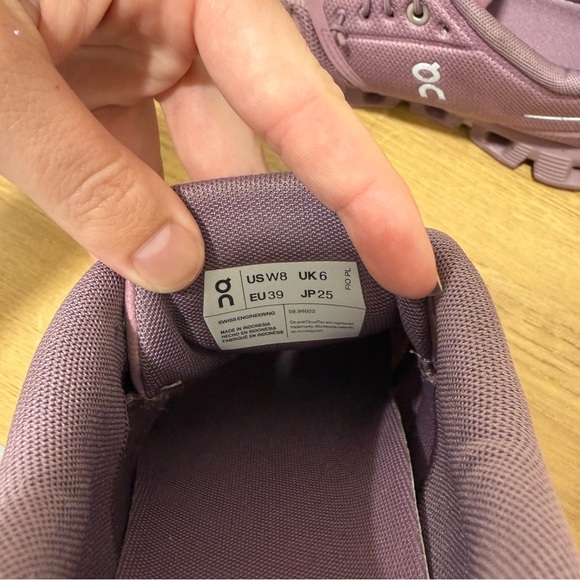 On Running Cloud Sneakers – Women’s - Picture 8 of 10